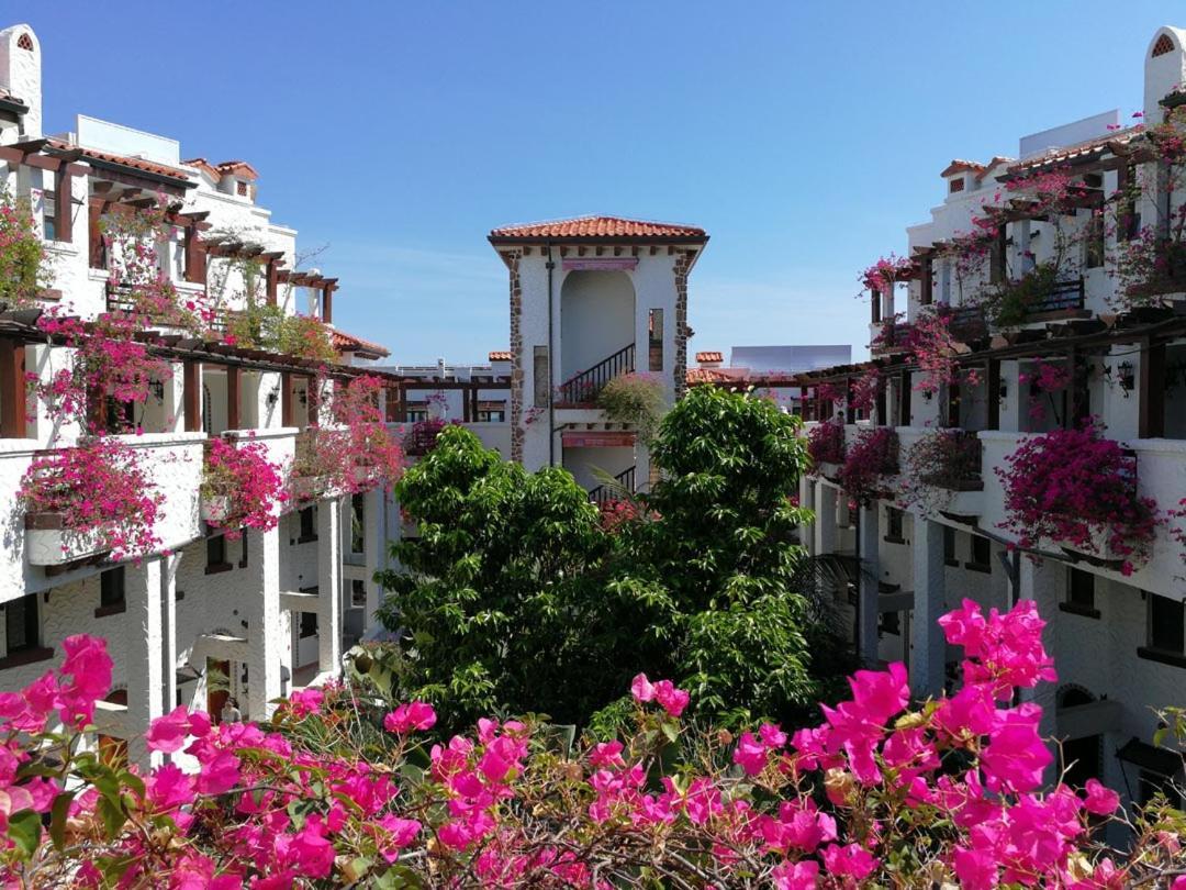 Best Western Premier International Resort Hotel Sanya Exterior photo